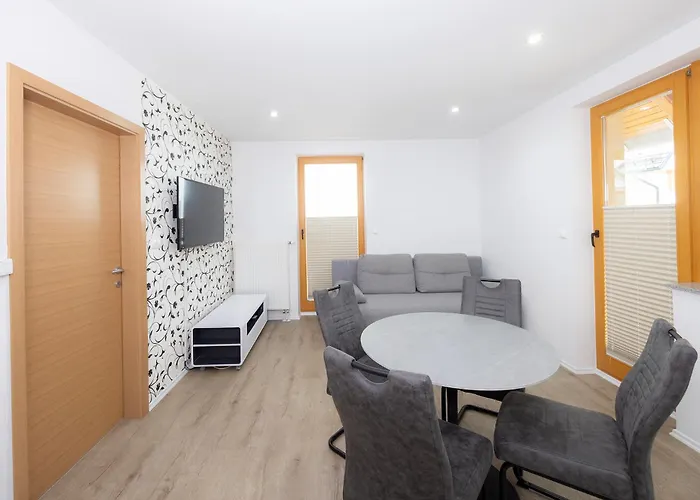 Arnika Daire Kranjska Gora